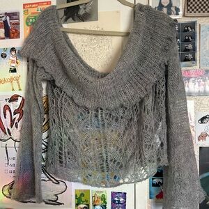 Chic Off-the-Shoulder Gray Sweater